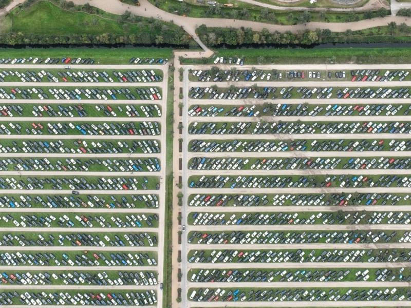 Dronebeeld parkeren