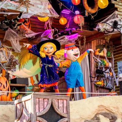 Halloween Days Toos Morrel