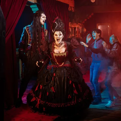 Unmasked Waltzthrough gravin