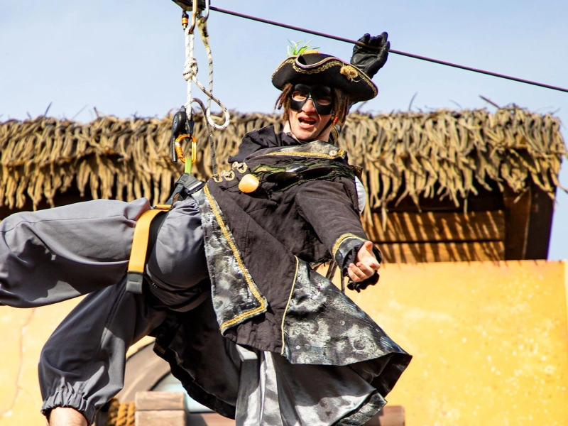 Aqua Bellatores hangend